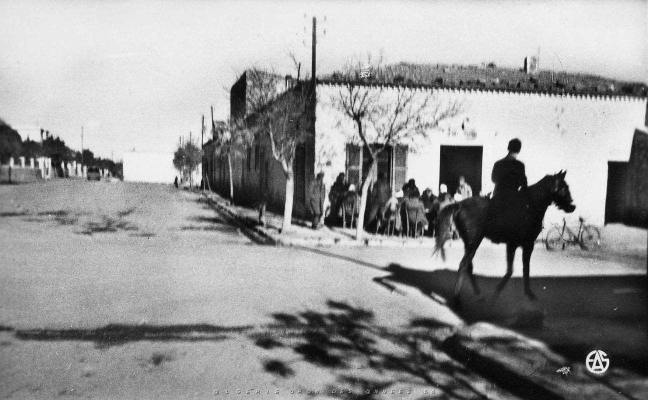 Mecheria 507- Cafe maure COLLECTION DES AMIS DE ND DE SANTA CRUZ.jpg